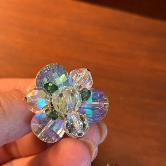 Vintage Vendome aurora borealis beaded earrings - Picture 5 of 6